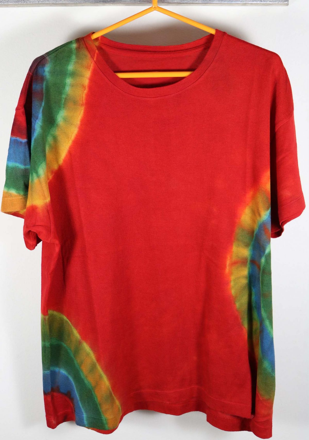 The Elder Statesman Tie Dye Cashmere Tshirt Red